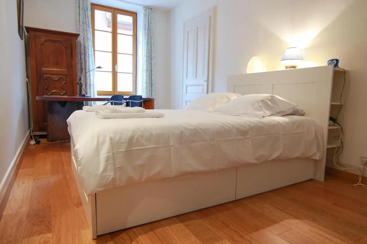 Apartment La Glycine Du Faubourg